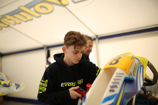 Evolution Racing Evolution Racing